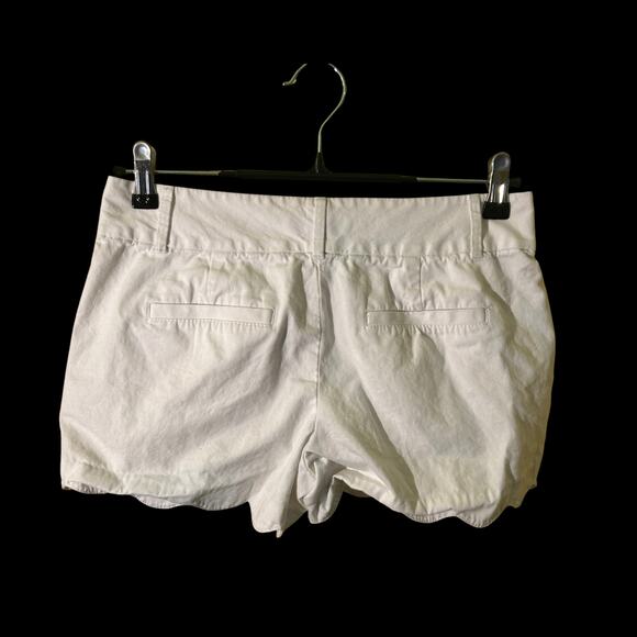 LOFT White Riviera Scalloped Hem Cotton Shorts Womens Size 6 Summer Preppy - Picture 11 of 12